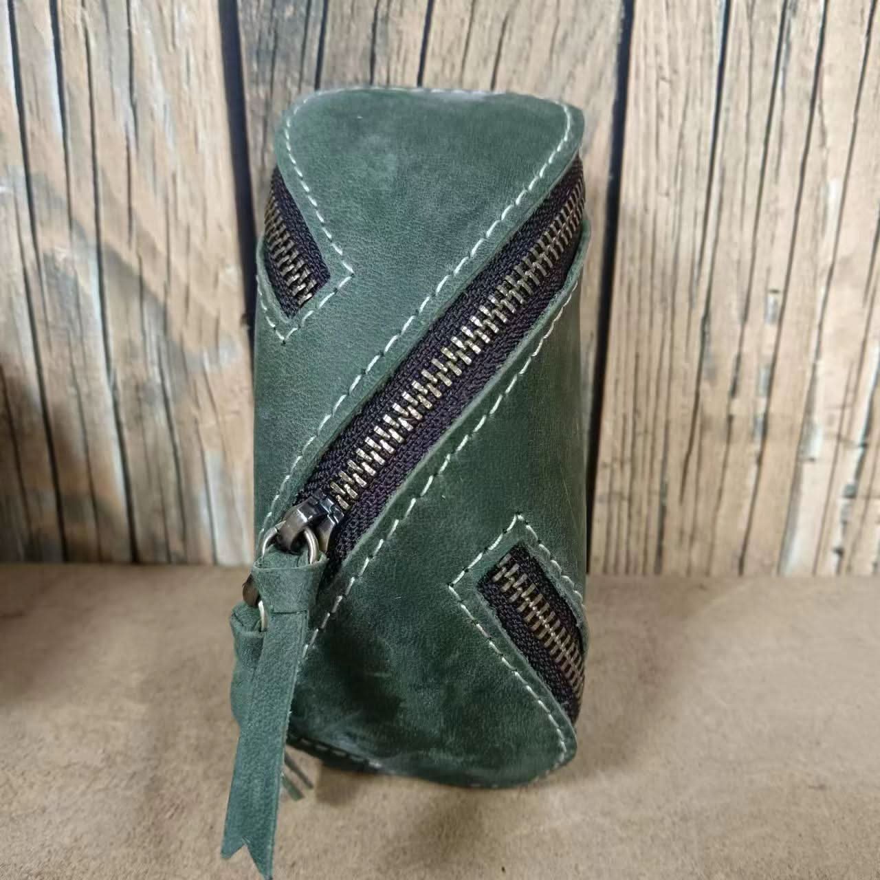 Creative Retro Crazy Horse Leather Key Bag Zipper Key Card Bag Vintage Genuine Leather Key Bag for Men and Women